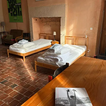 Chateau Arcade De Colombe * Sainte-Colombe (Isere)
